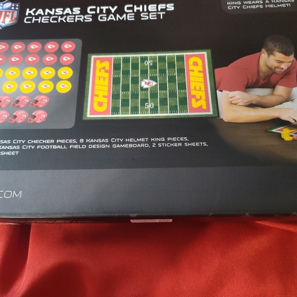 NEW NFL Kansas City Chiefs Checkers Game Set 21” x 13” Board Complete KCC3030 - Picture 5 of 6